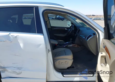 2010 Audi Q5 3.2 Premium from USA, damaged, VIN WA1LKAFP0AA018022